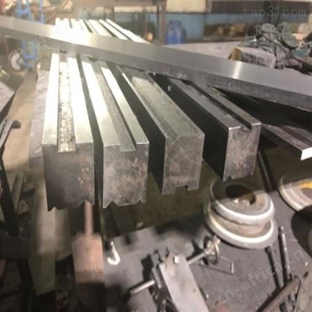 冠吉折弯机模具厂家供应数控系统WE67K-100T/3100数控折弯机模具