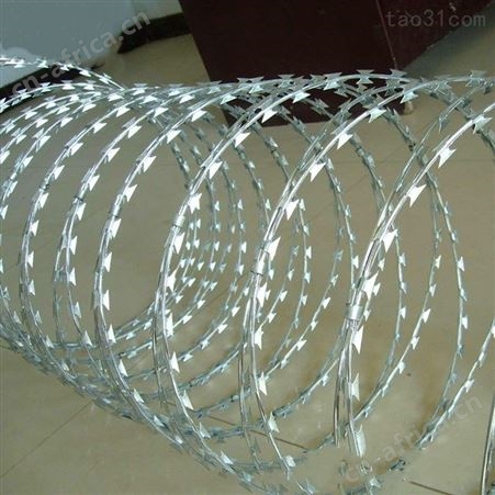 甘肃铁蒺藜 不锈钢刺丝网 小区围墙刀片刺网
