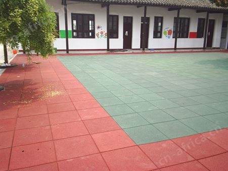 橡胶地垫案例１
