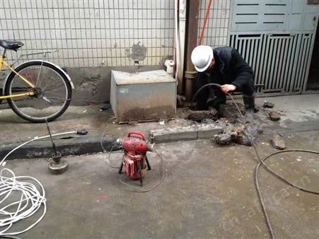义乌通马桶 通厕所不下水 义乌通厨房不下水 通地漏 通蹲坑