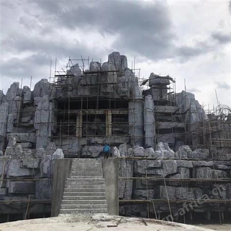 南昌湘岩园林假山 空心塑石假山制作 景区仿真塑山 水池塑石假山设计公司
