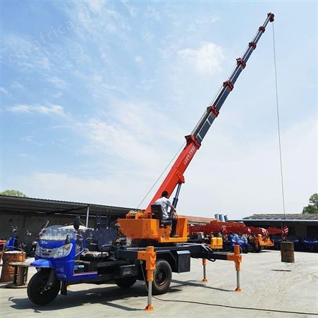 农用三轮吊车 小型起重机 民房厂房建设施工 360度悬臂机