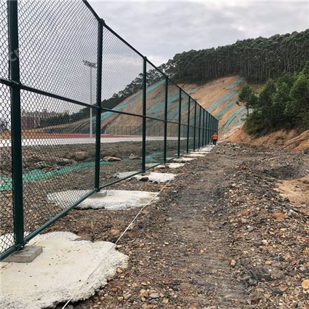 场地围网定制-半格栅组装式-场地围网价格-护栏网厂家