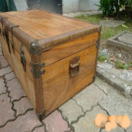 徐汇区老皮箱回收 静安区老樟木箱回收 上海各种老家具收购