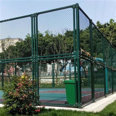 华丽体育厂家供应绿色球场体育场围网 学校操场篮球勾花围栏网球场围网