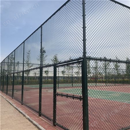 华丽体育学校操场围网 运动场球场围网 组装式运动场地护栏网
