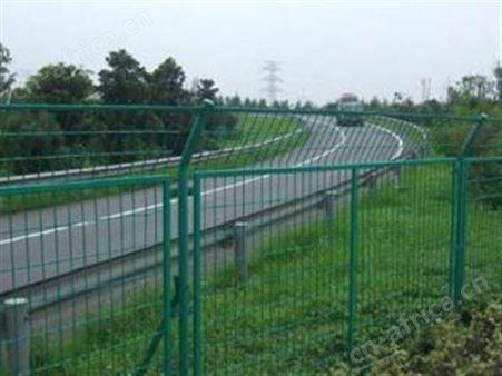 公路护栏网