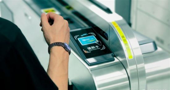 手动三辊闸_三辊闸限位光电开关调整